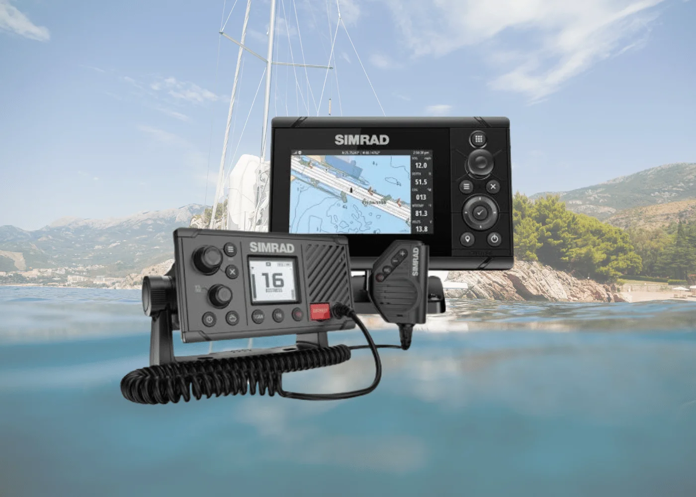 Simrad Cruise 5 and RS20S VHF Bundle